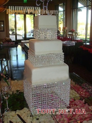 Свадебный торт на подставке_49